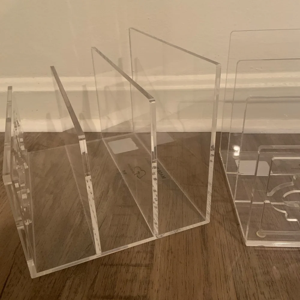 🗽NWT 2 Acrylic Organizers - Set of 2